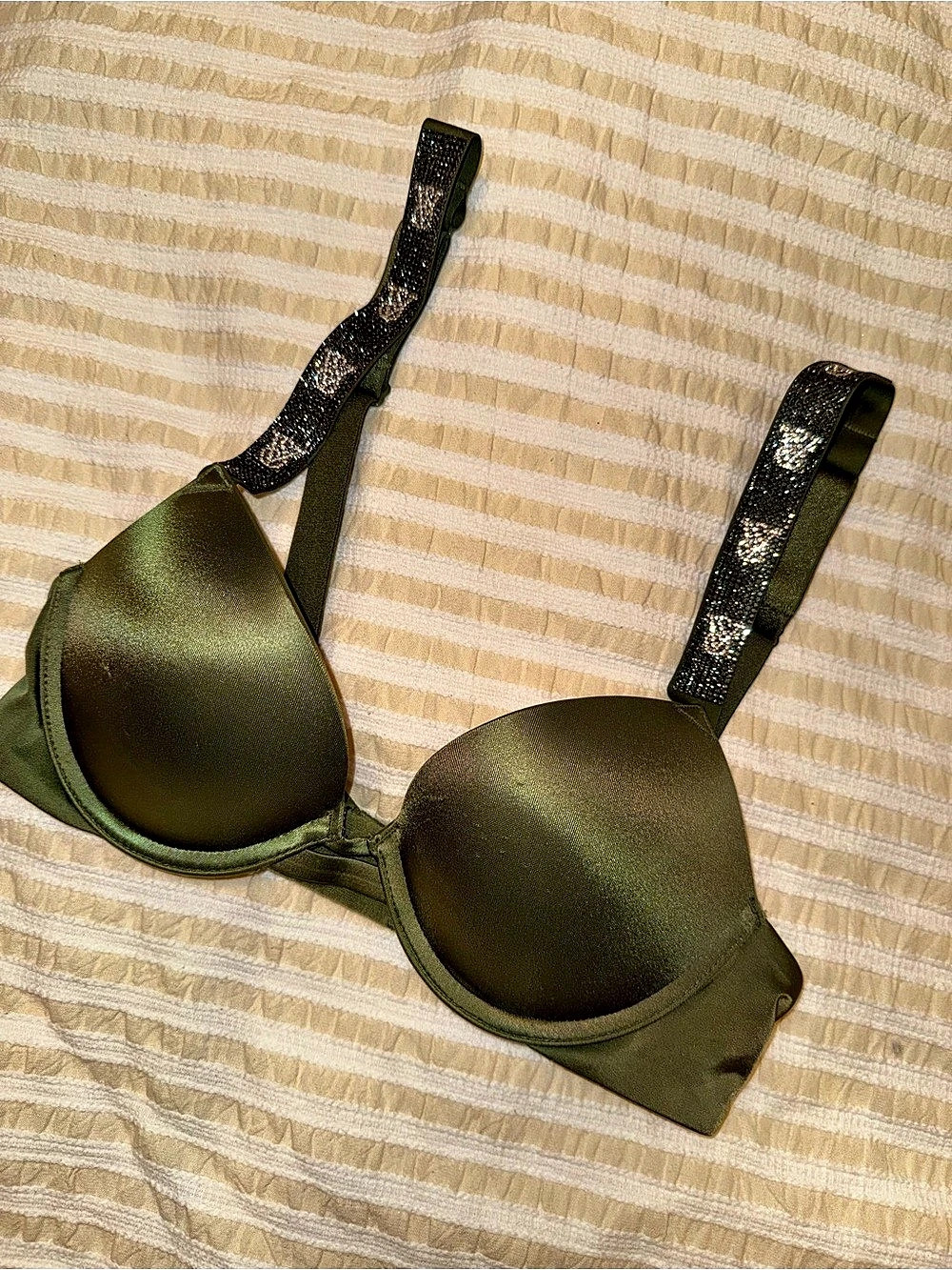 Victoria's Secret Very Sexy Shine Strap Push-Up Bra Green